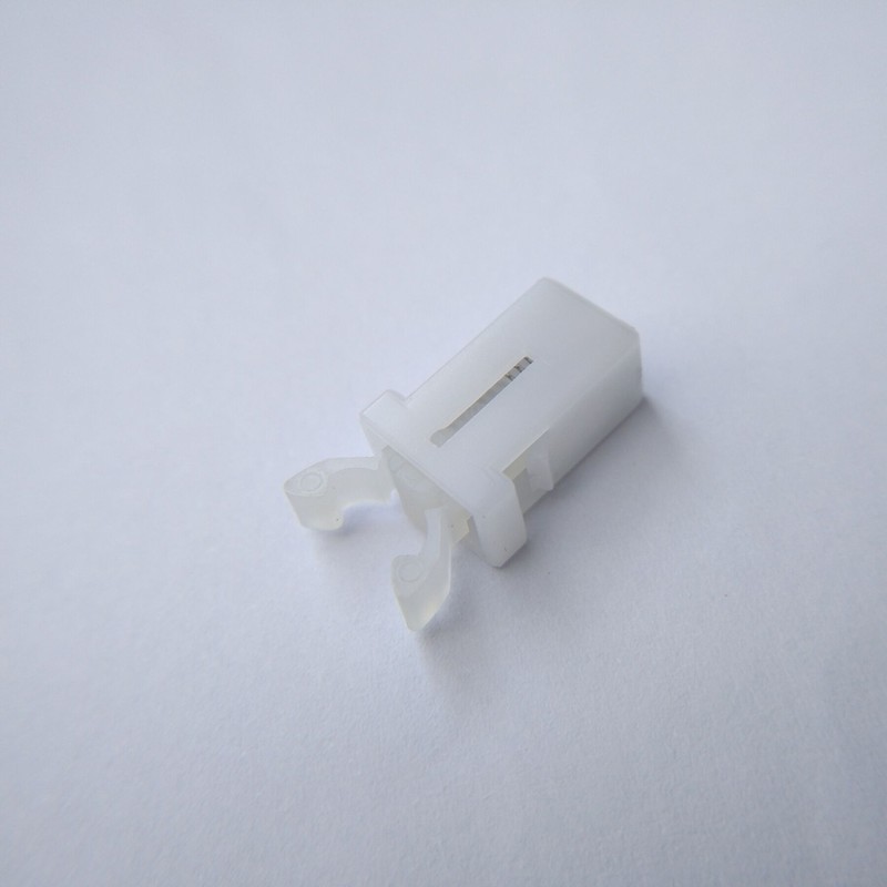Drukknop zelfvergrendelende ve - Body Jewelry Kitchener recensie en prijs